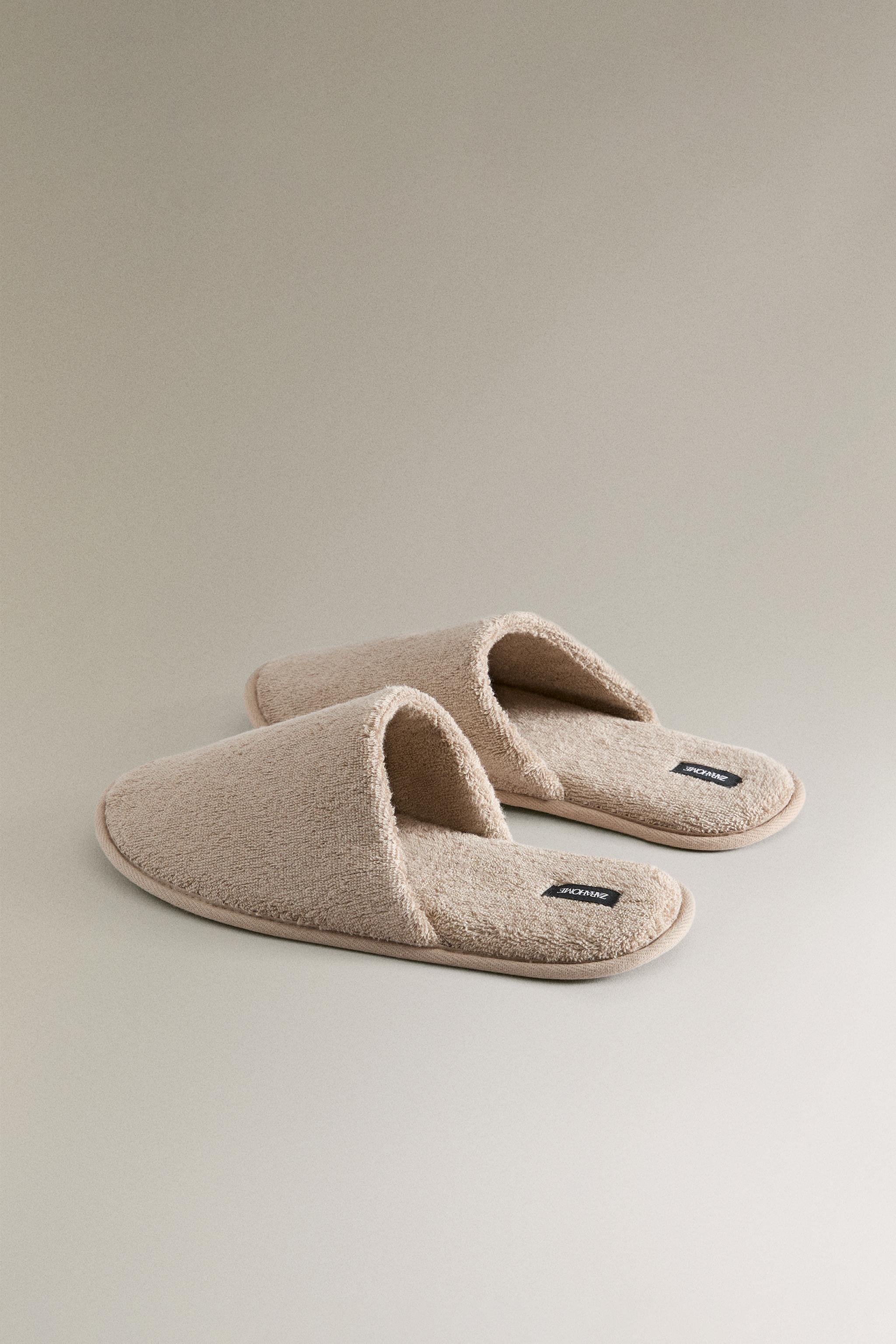 TERRY BATHROOM SLIPPERS